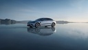 SEAL_LHD_Lifestyle_Outside_Static_Left Front 65°