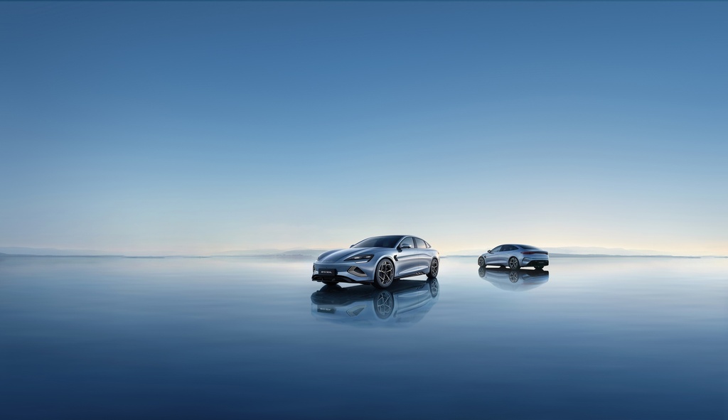 SEAL_LHD_KV_Dual car